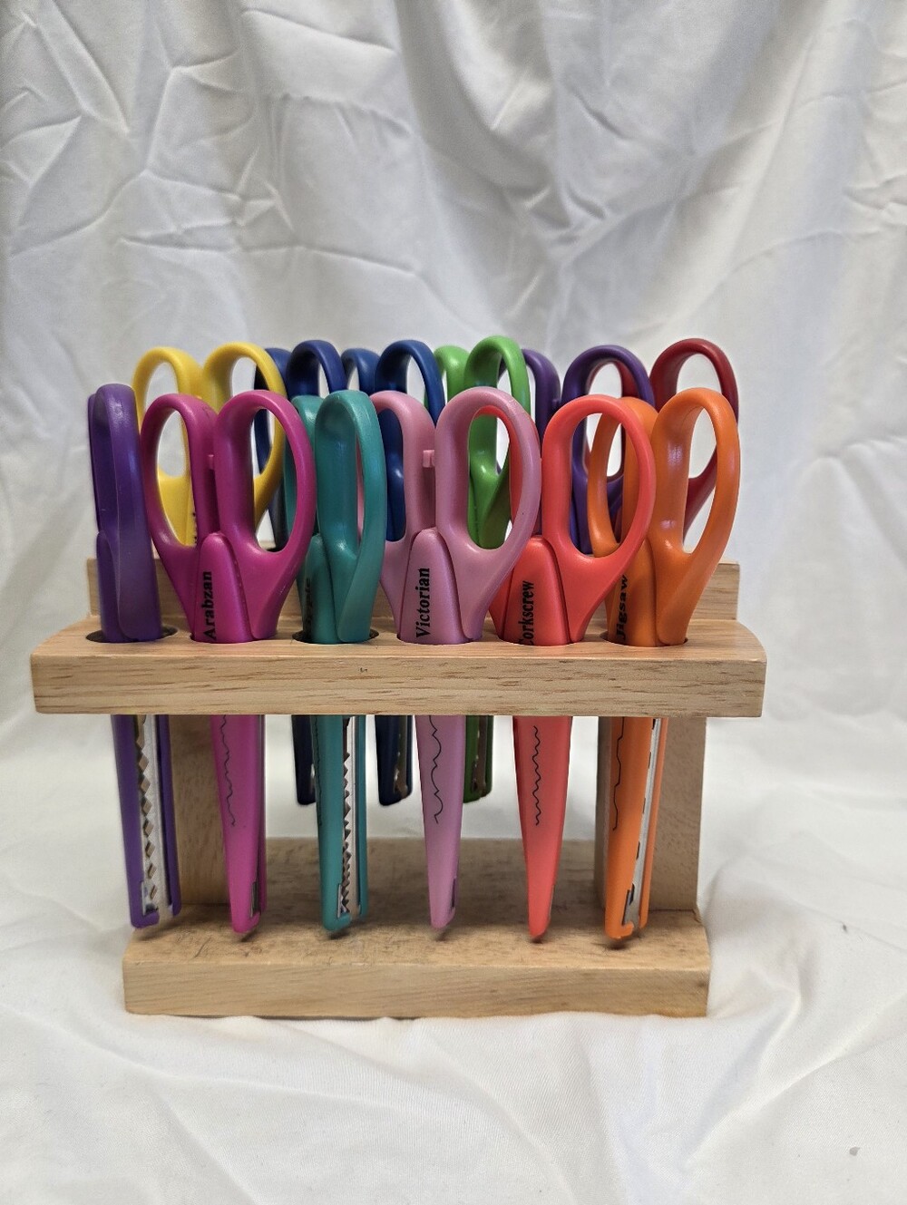 Pinking Shears - Picture 3 of 4